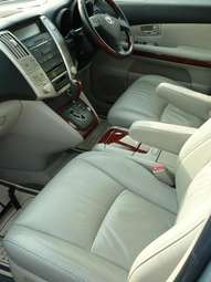 2004 Toyota Harrier Pictures