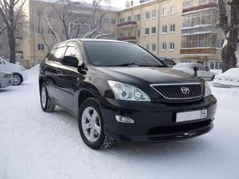 2005 Toyota Harrier Pictures