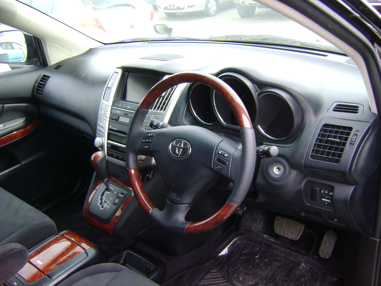 Toyota Harrier 2007