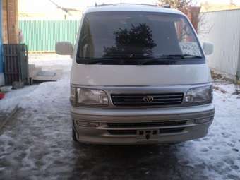 1996 Toyota Hiace Pictures