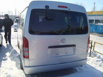 2004 Toyota Hiace Pictures