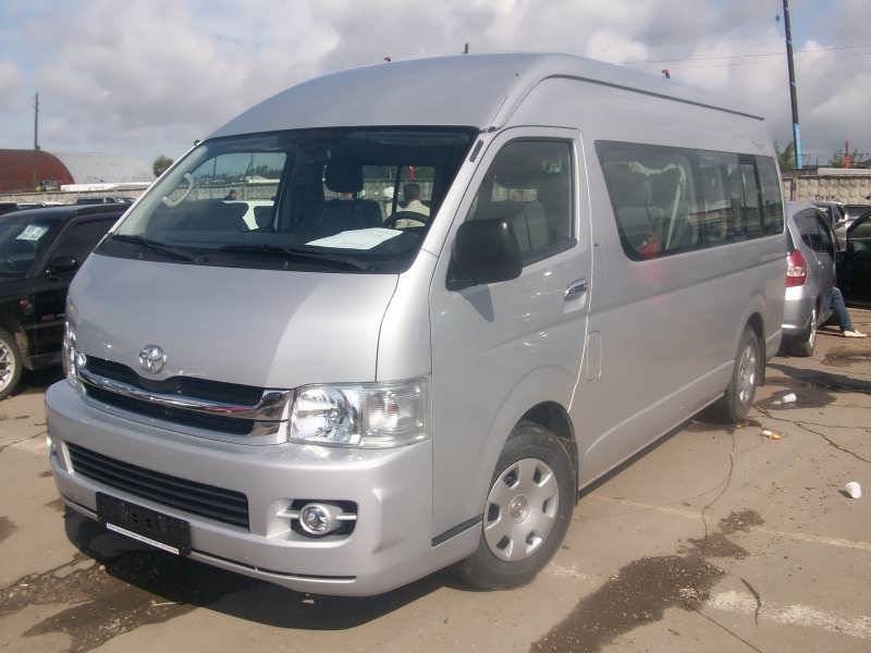 2008 hiace