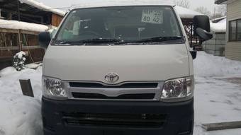 2011 Toyota Hiace Images