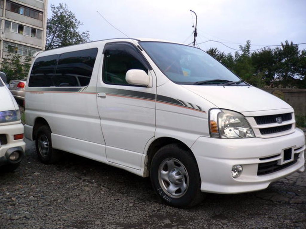 2000 Toyota Hiace Regius