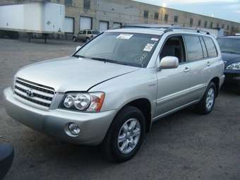 2003 Toyota Highlander Photos