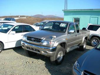 2002 Toyota Hilux Pick Up Images