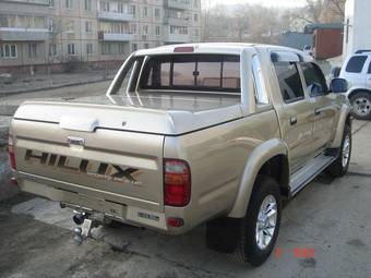 2002 Toyota Hilux Pick Up Wallpapers