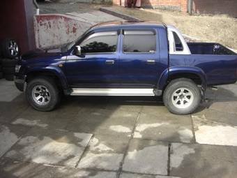 2003 Toyota Hilux Pick Up Photos