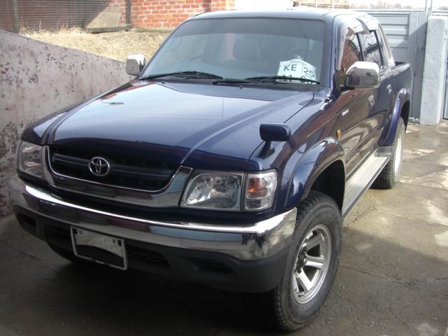 toyota hilux pick up 2003