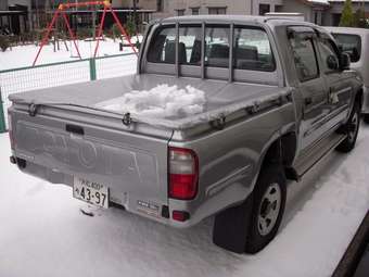 2004 Toyota Hilux Pick Up Photos