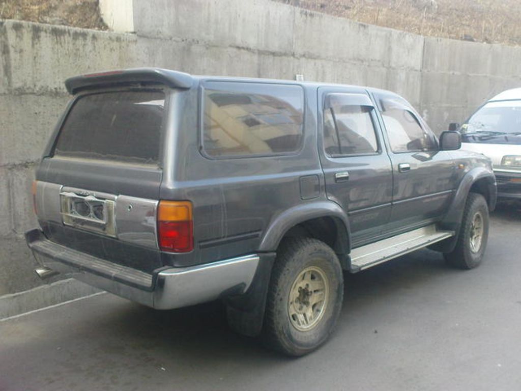 1990 Toyota Hilux Surf