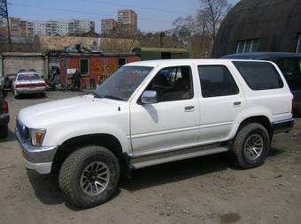 1990 Toyota Hilux Surf Pictures