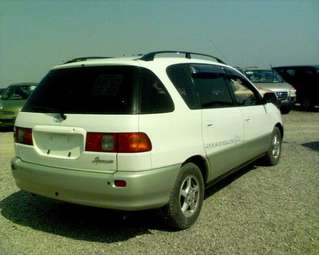 1997 Toyota Ipsum Pics