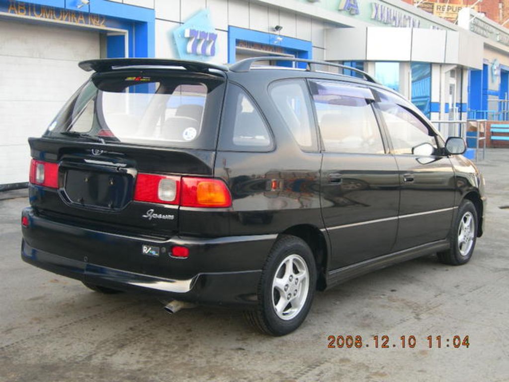 1998 Toyota Ipsum