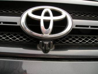 2001 Toyota Ipsum Photos