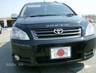 2004 Toyota Ipsum Pictures