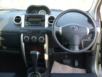 2006 Toyota ist Pics