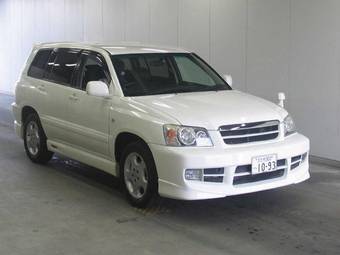 2002 Toyota Kluger V Pictures