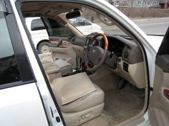 2003 Toyota Land Cruiser Cygnus Pics