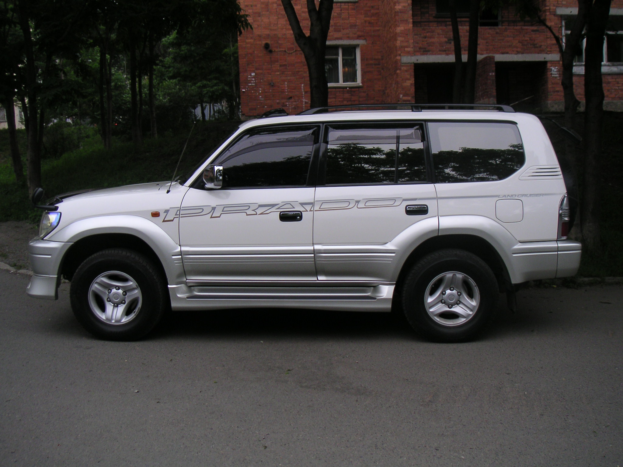 2000 Toyota Land Cruiser Prado