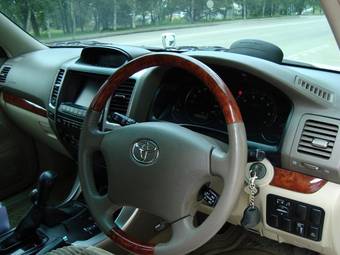2003 Toyota Land Cruiser Prado Images