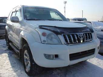 2004 Toyota LAND Cruiser Prado Images