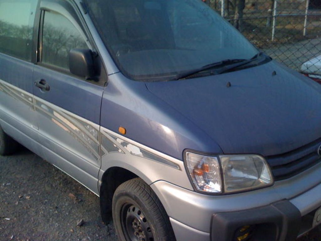 1996 Toyota Lite Ace Noah