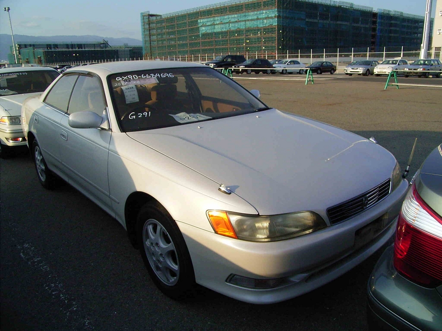 1996 Toyota Mark II Photos