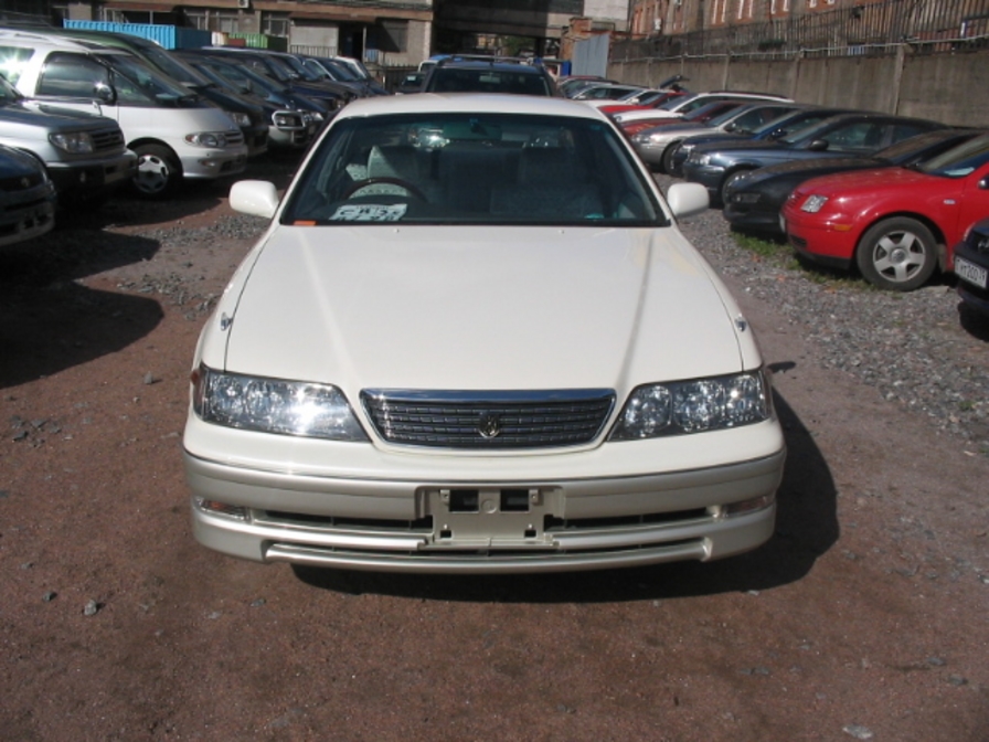 1998 Toyota Mark II Pictures