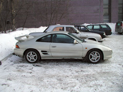 1999 Toyota MR2 Photos