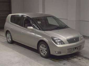 2000 Toyota Opa