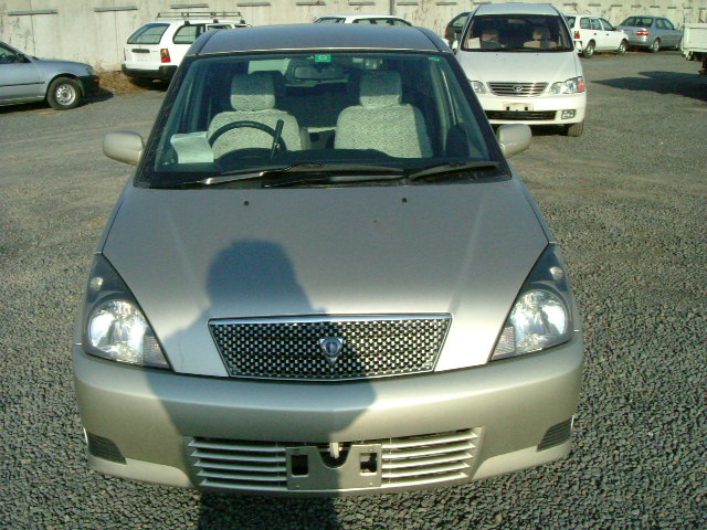 2000 Toyota Opa Pics