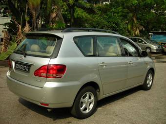 2003 Toyota Picnic For Sale