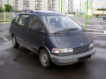1990 Toyota Previa Pictures