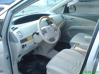 2008 Toyota Previa Images
