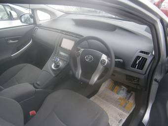 2011 Toyota Prius Photos