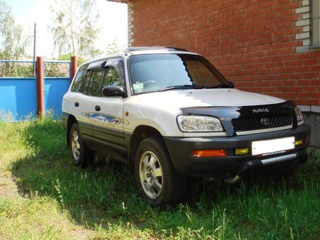 1995 Toyota RAV4