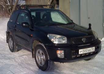 2002 Toyota RAV4 Pics