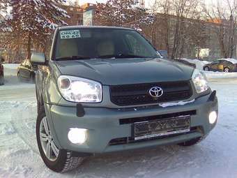 2004 Toyota RAV4 Photos