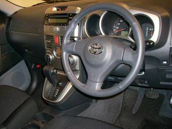 2007 Toyota Rush Photos