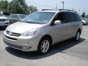 2008 Toyota Sienna Pictures