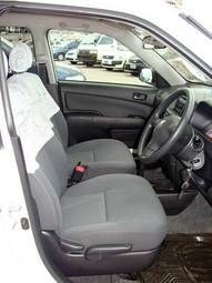2005 Toyota Succeed Images