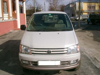 1998 Toyota Town Ace Pictures
