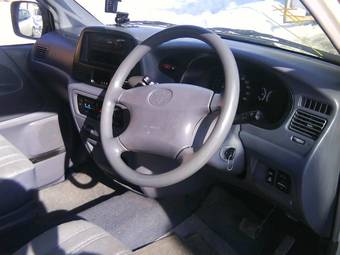 2004 Toyota Town Ace Pics