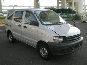 2005 Toyota Town Ace Pics