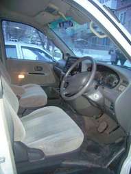 2000 Toyota Town Ace Noah Pictures