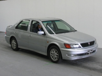 2000 Toyota Vista