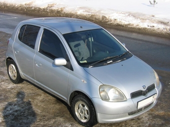 1999 Toyota Vitz