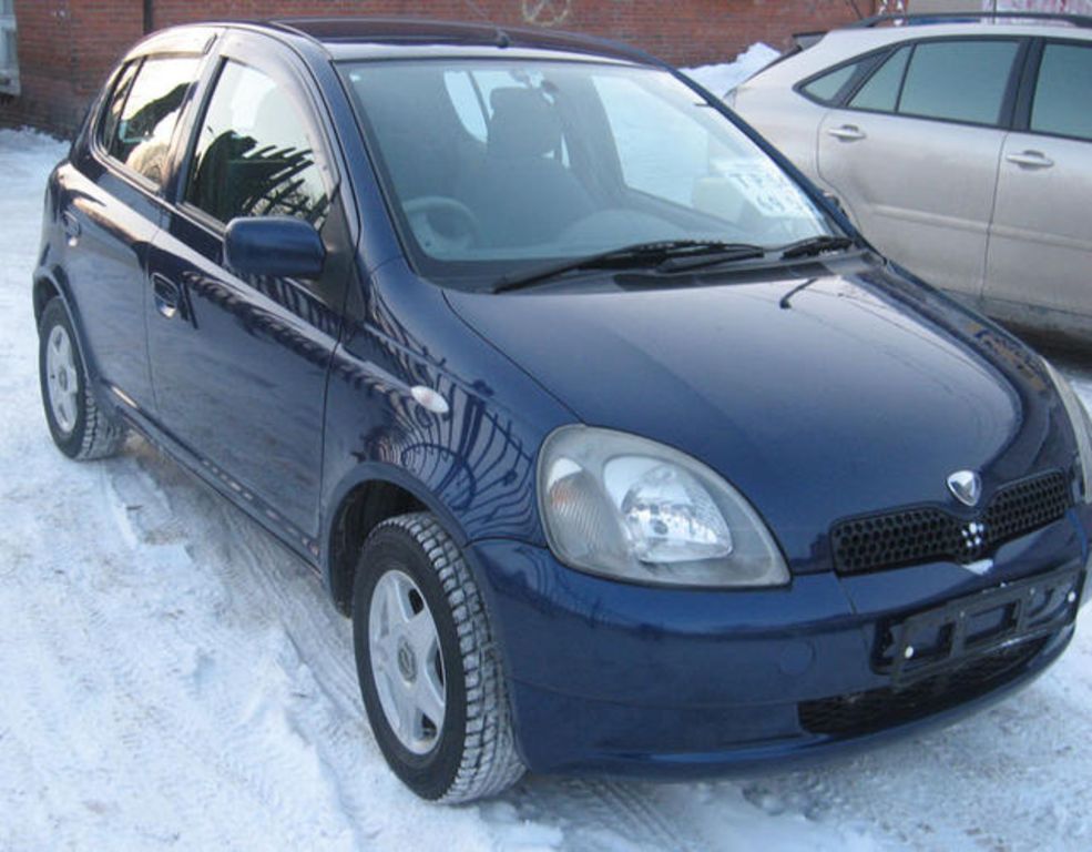 1999 Toyota Vitz