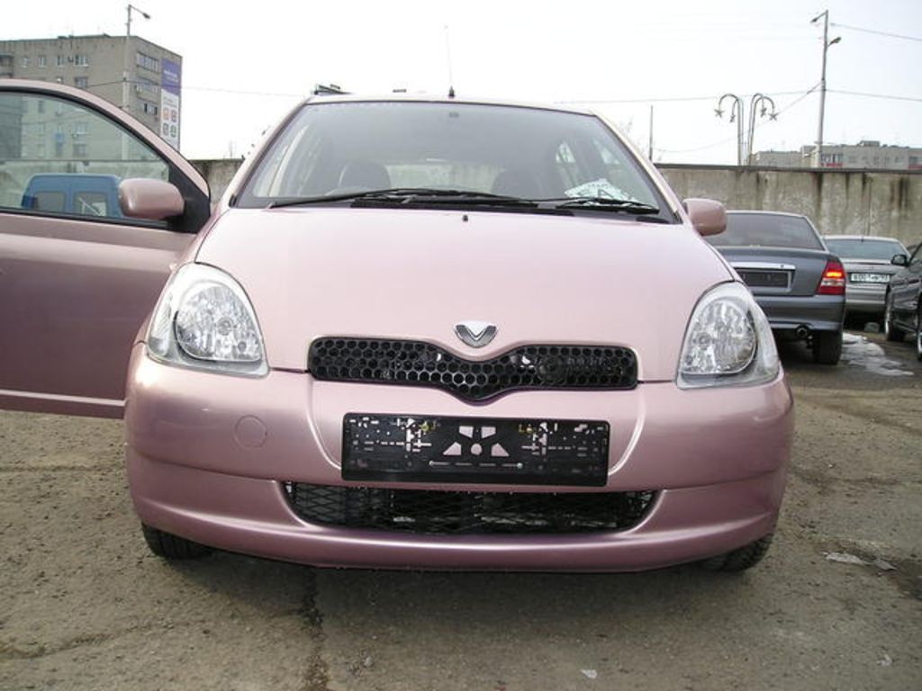 2000 Toyota Vitz